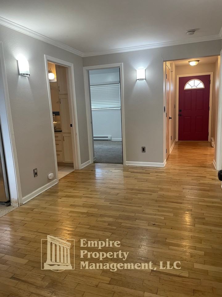 2920 Pearl St #1 - Photo 6 of 14