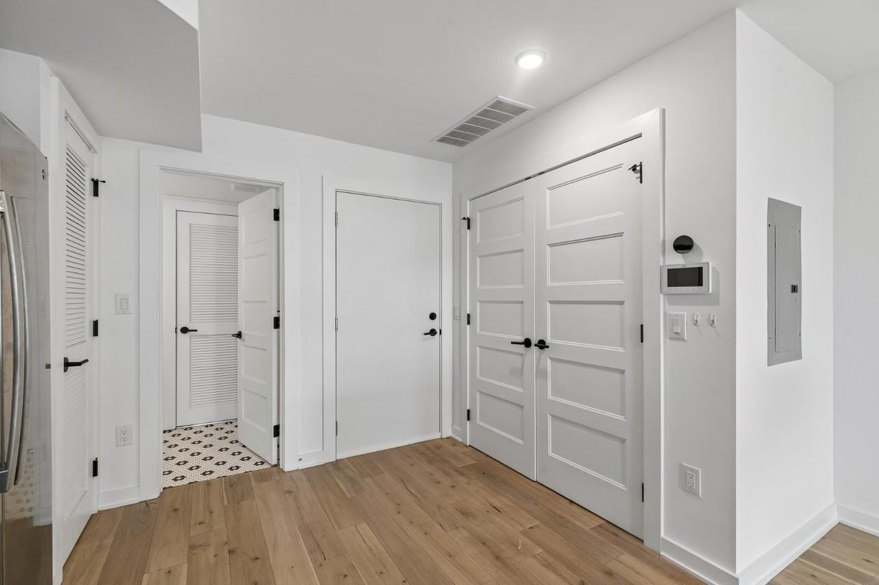 1249 N 2nd St - Photo 3 of 20