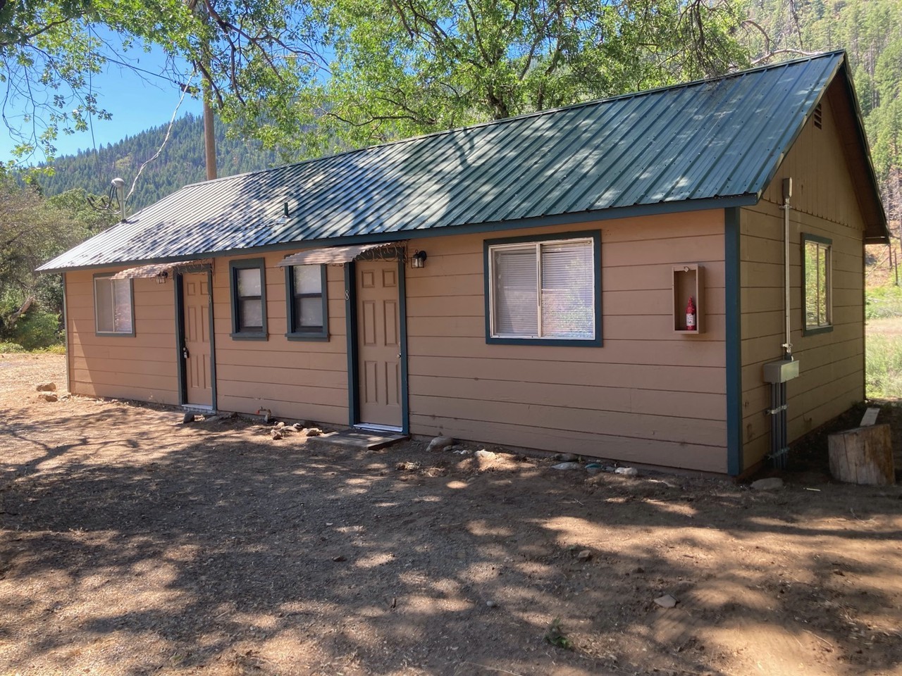Trinity Canyon Lodge - Photo 5 of 16