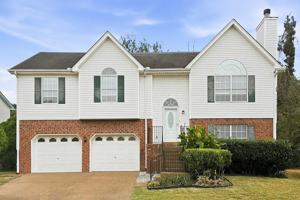 featured image of 3261 Clapham Rd