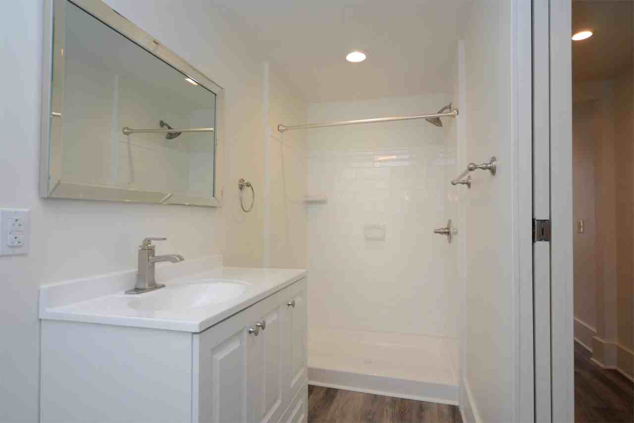 690 3rd St #3 - Photo 5 of 12