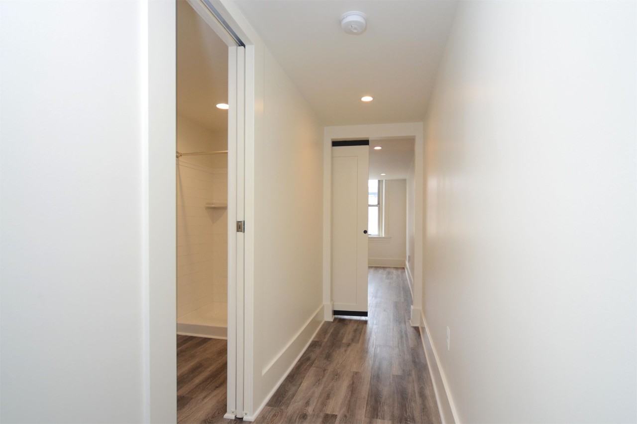690 3rd St #3 - Photo 6 of 12