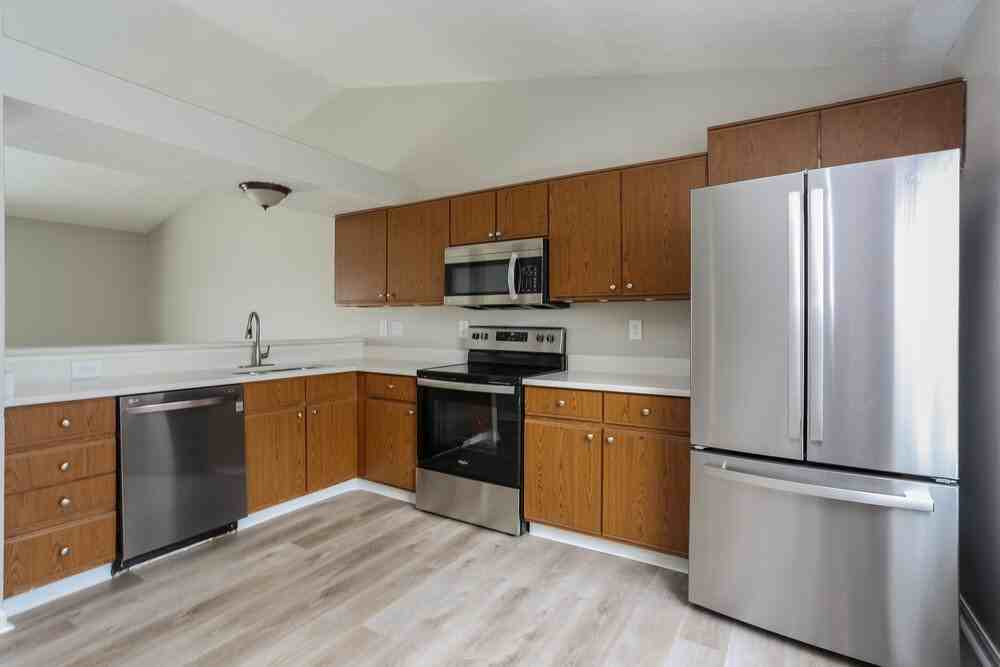 861 Hurlock Ln - Photo 7 of 17