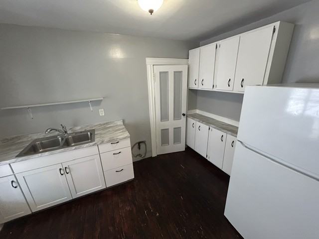 189 Gregory St #UP - Photo 2 of 18