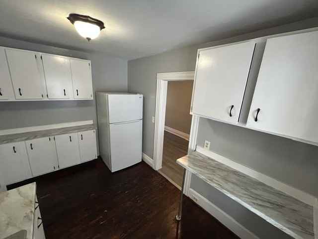 189 Gregory St #UP - Photo 5 of 18