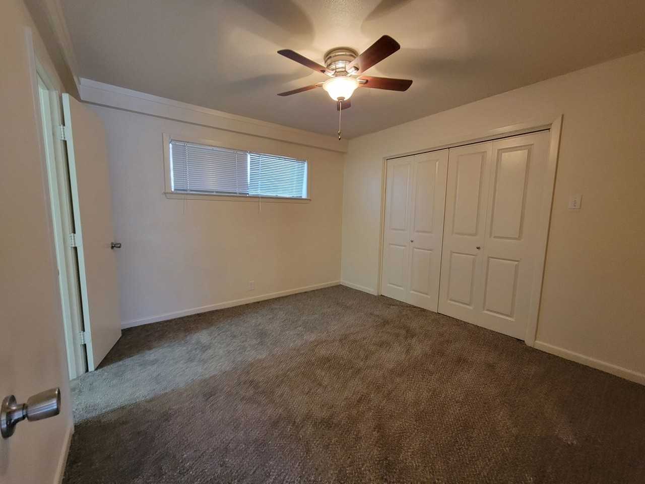 Gant Apartments - Photo 4 of 5