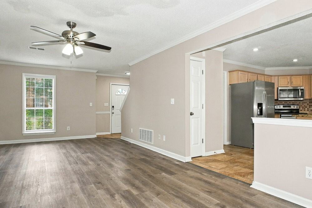 7231 Hunters Forest Dr - Photo 7 of 17