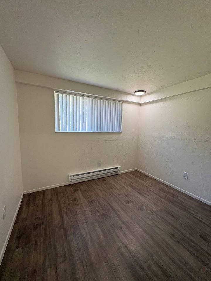 Cedar Cliff Apartments - Photo 5 of 10