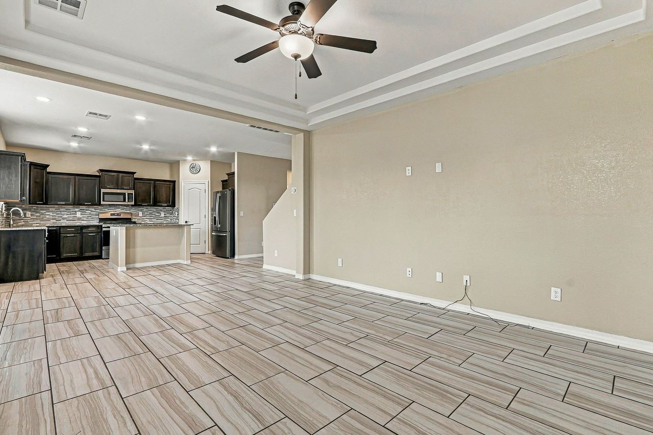 14525 Juan Diego Dr #1 - Photo 6 of 49