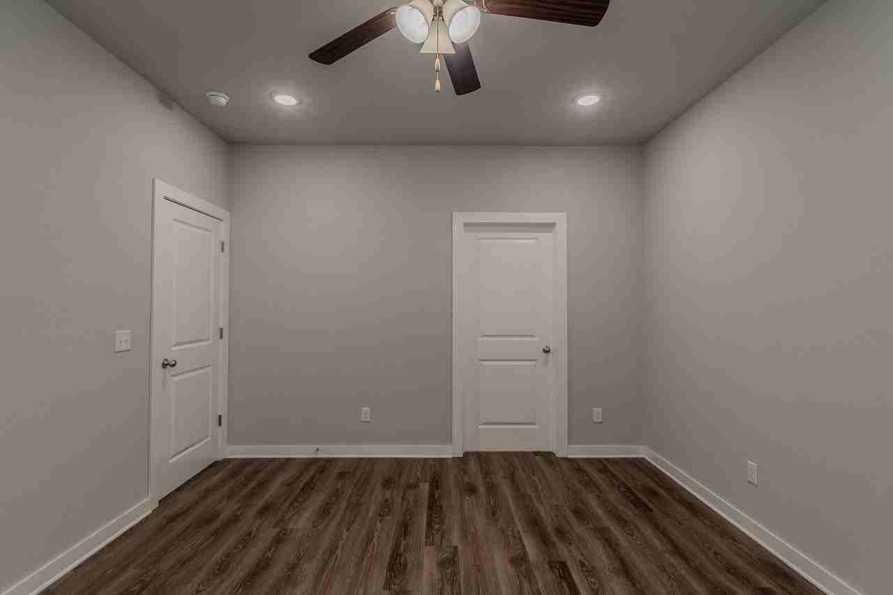 584 N Salem Rd - Photo 6 of 27