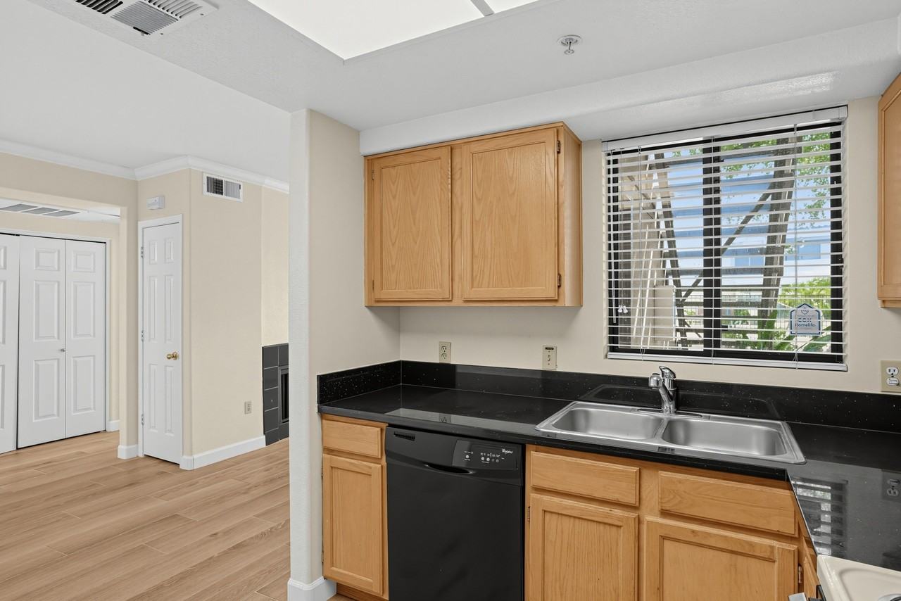7575 East Indian Bend Road - 1018Unit 1018 #1018 - Photo 5 of 17