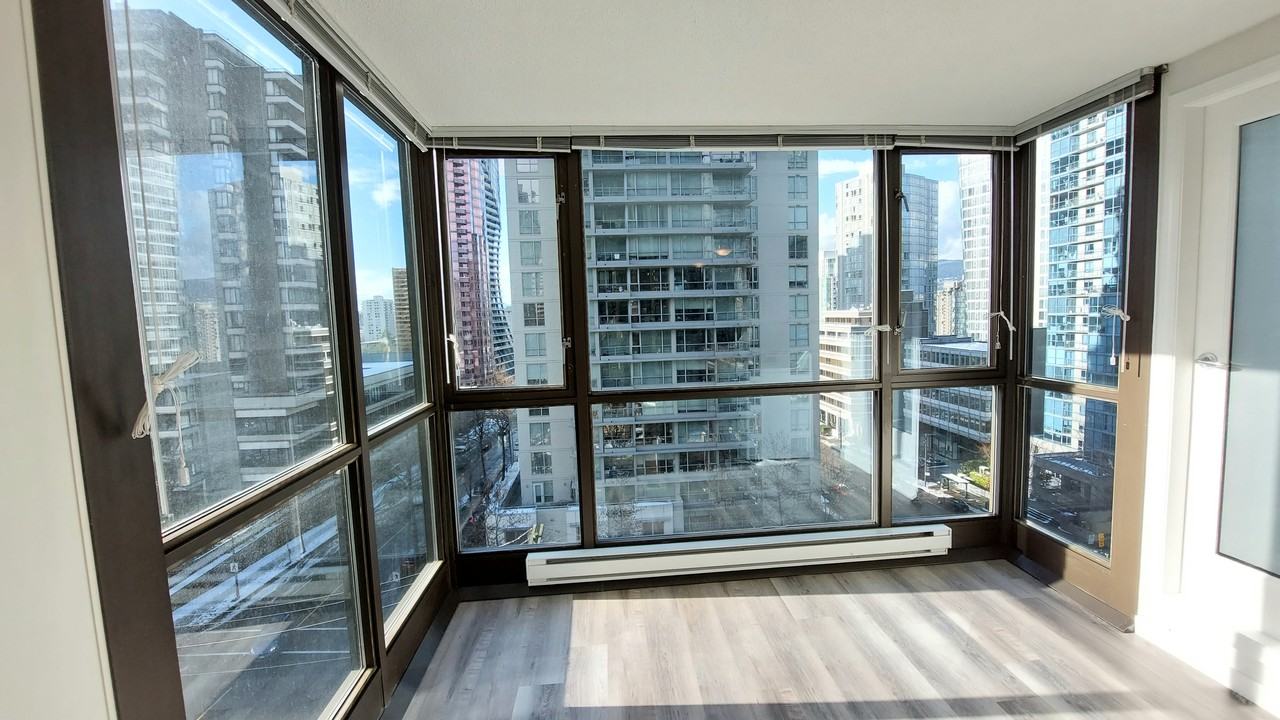1367 Alberni Street #701 - Photo 4 of 32