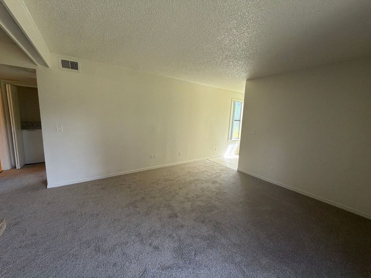 3044 Antique Oaks Cir #183 - Photo 5 of 18