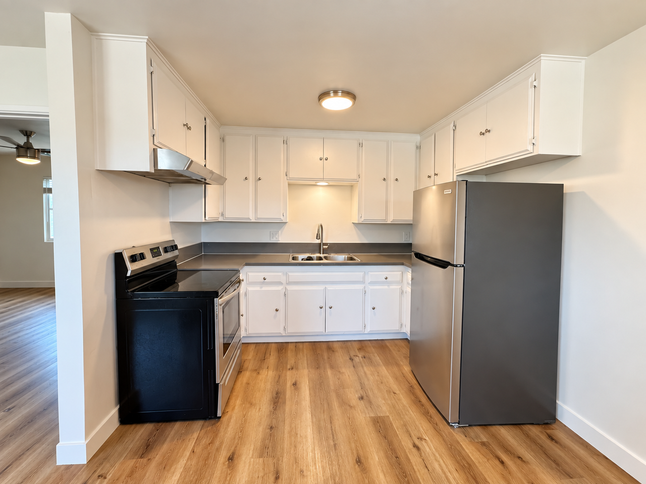 1944 South Broadway - 4 #4 - Photo 4 of 13