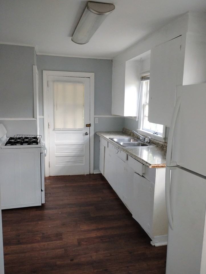 1706 Louise St #1 - Photo 5 of 6