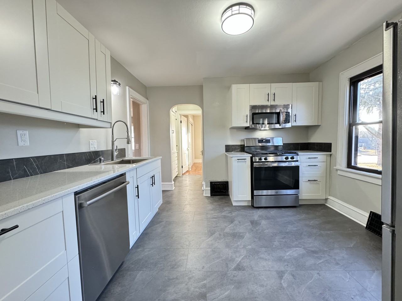 10202 W Bungalow Pkwy Lowr - Photo 5 of 18