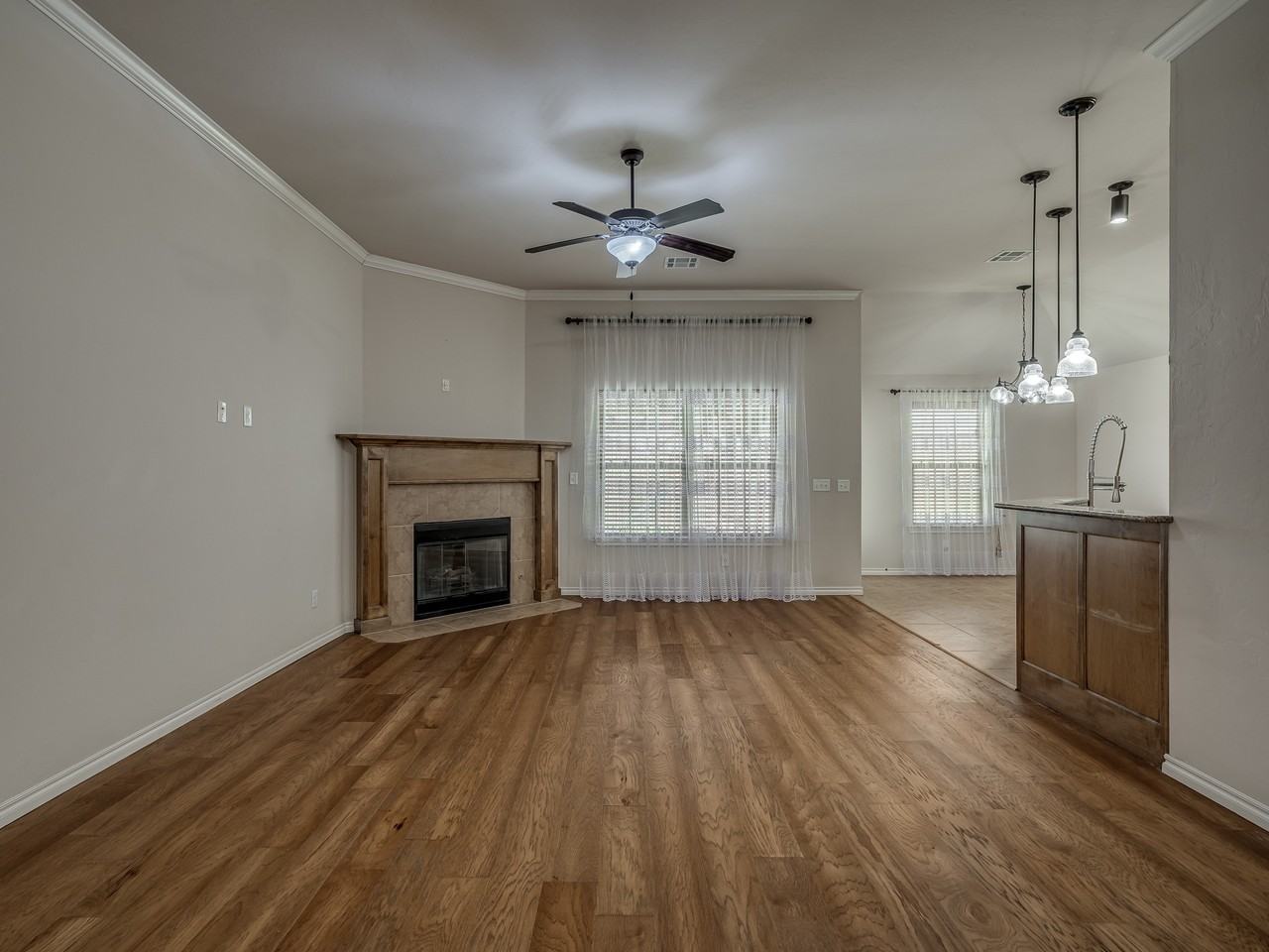 1208 Greenfield Ave #1 - Photo 2 of 6