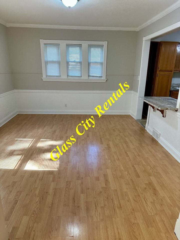4351 Willys Pkwy #1 - Photo 3 of 12