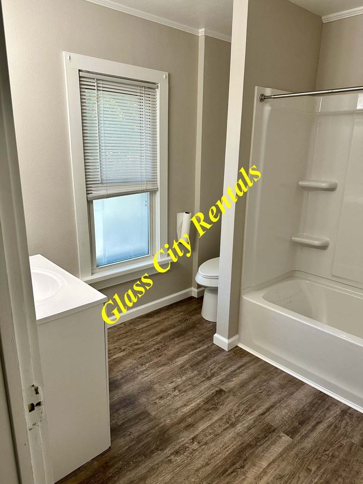 4351 Willys Pkwy #1 - Photo 5 of 12