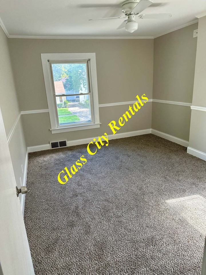 4351 Willys Pkwy #1 - Photo 7 of 12