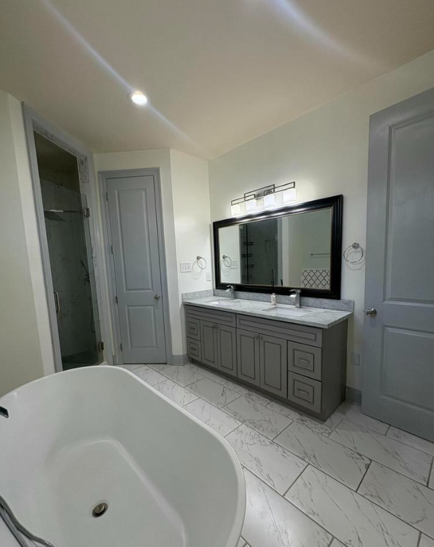 2808 Seine St #1 - Photo 3 of 17