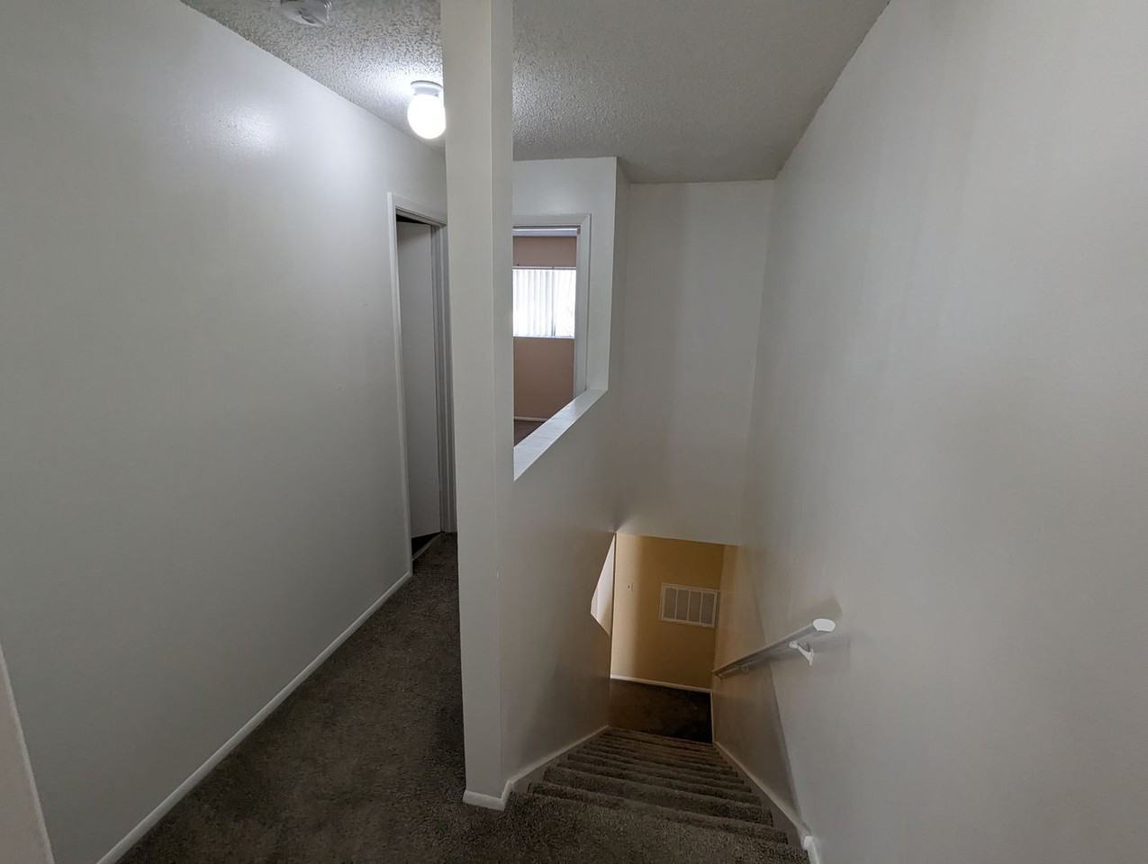 12128 Napiers Cir - Photo 7 of 14
