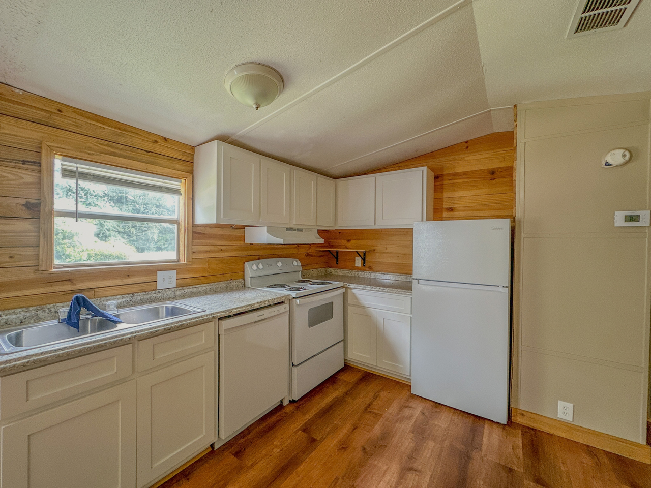 24 Wrights Ln #1 - Photo 5 of 20