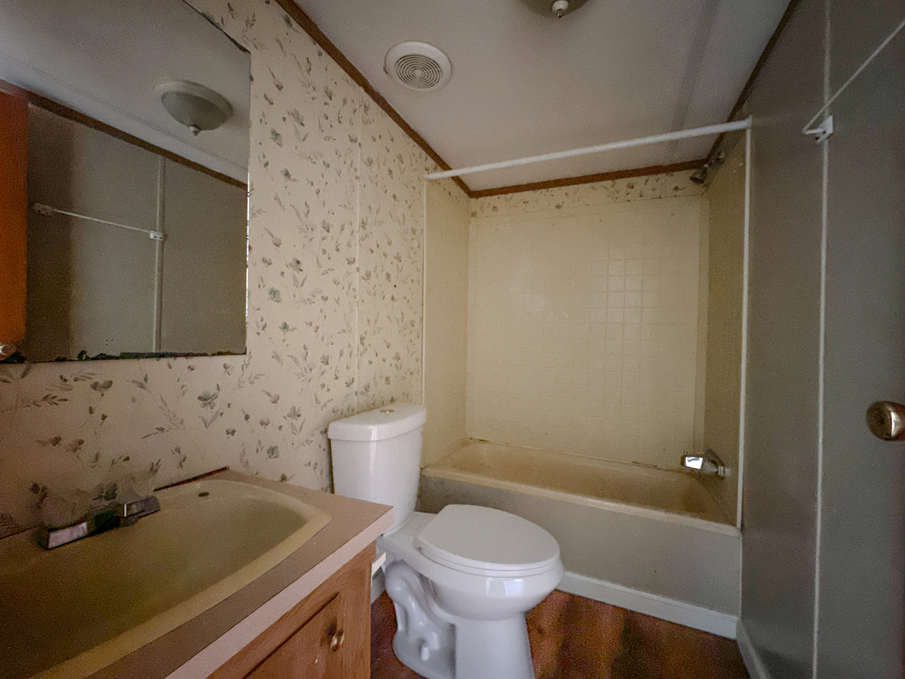24 Wrights Ln #1 - Photo 7 of 20