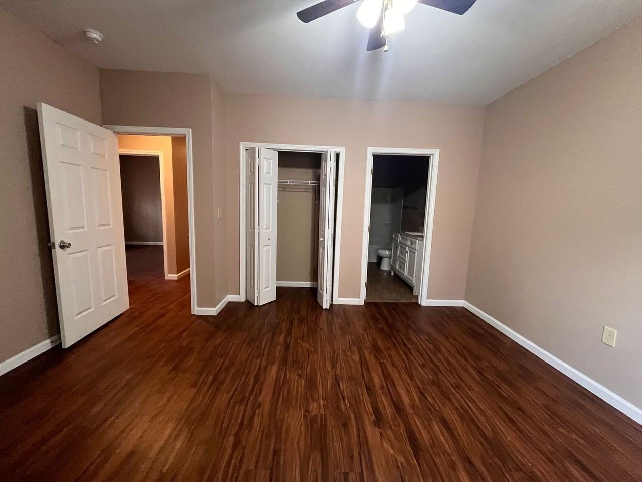 1810 Bishop Avenue - Photo 4 of 22