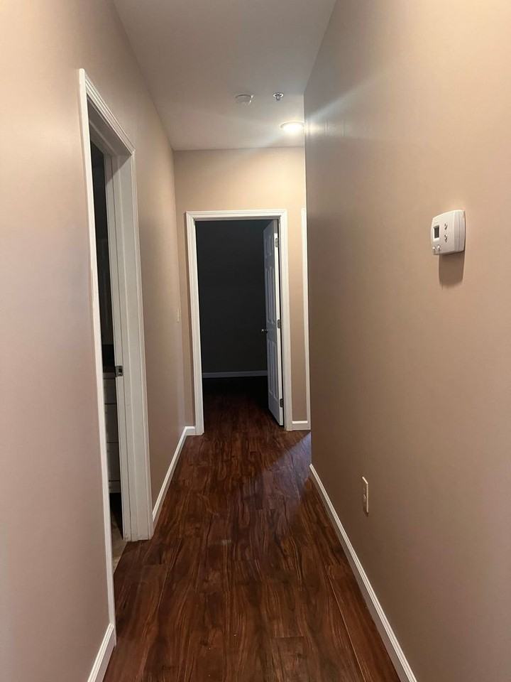 1810 Bishop Avenue - Photo 7 of 22