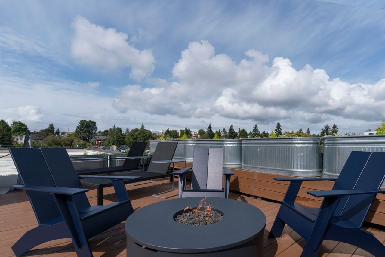 Wally Apartments in Wallingford - Photo 7 of 50