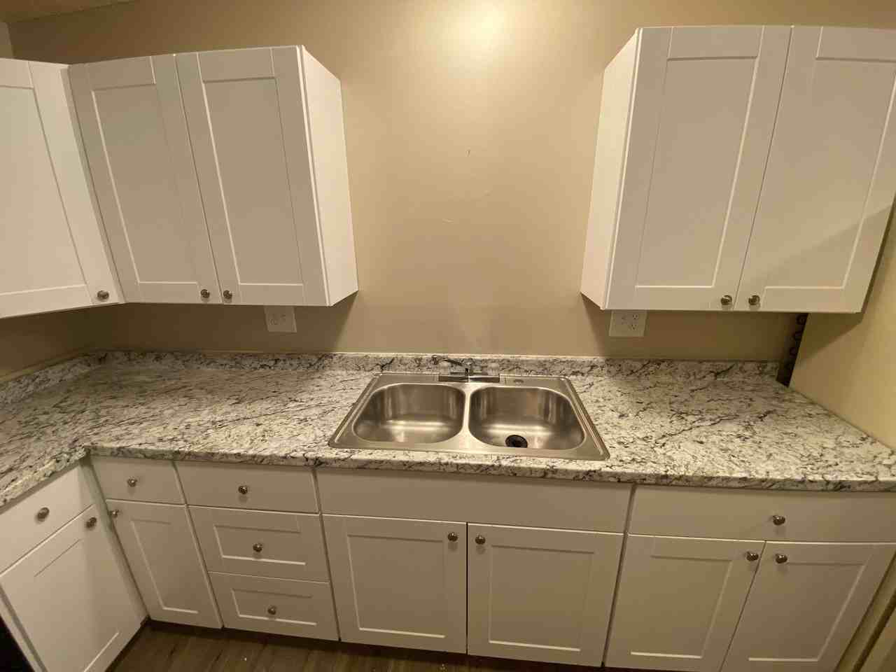 2901 Lawnridge Ct #K - Photo 4 of 12