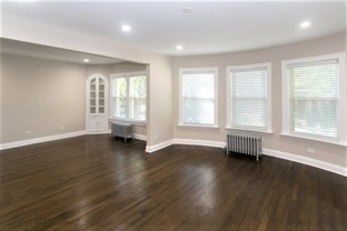1432 W Farragut Ave - Photo 1 of 1