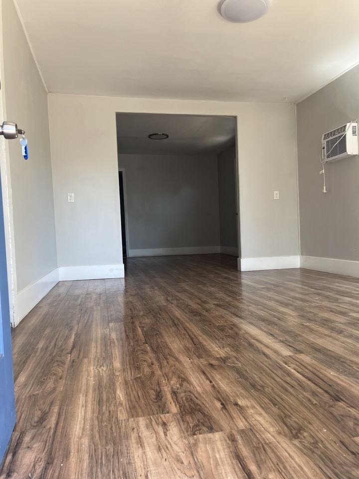 2989 Elm St #1 - Photo 2 of 8