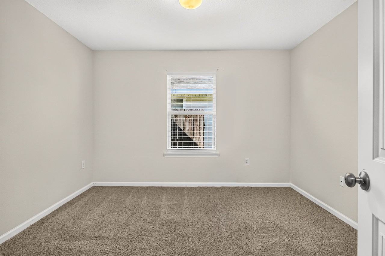 7157 Hatteras Blvd #1 - Photo 7 of 30