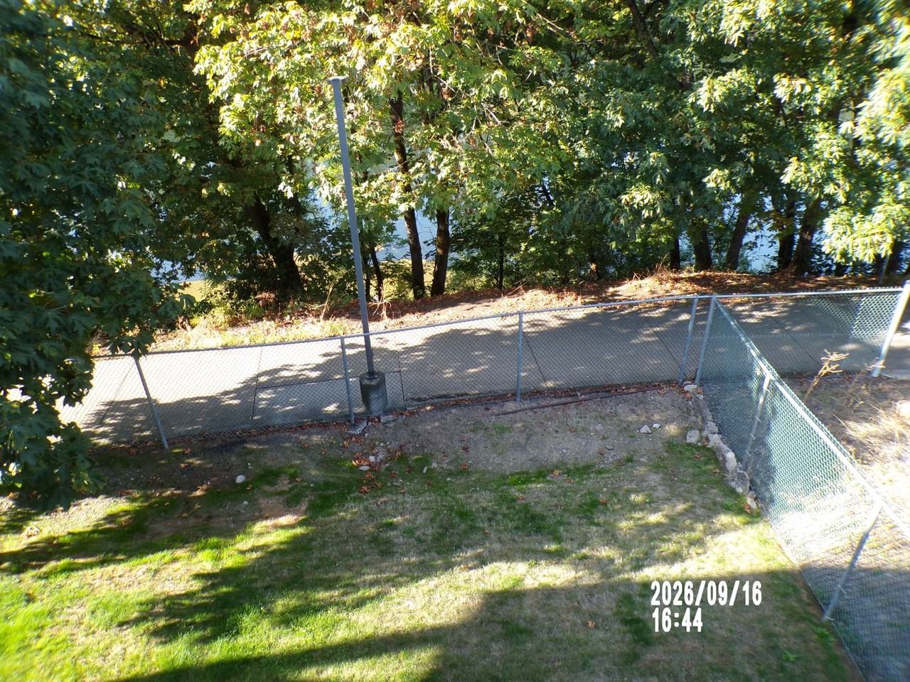 893 Front Ave Ne - Photo 4 of 28