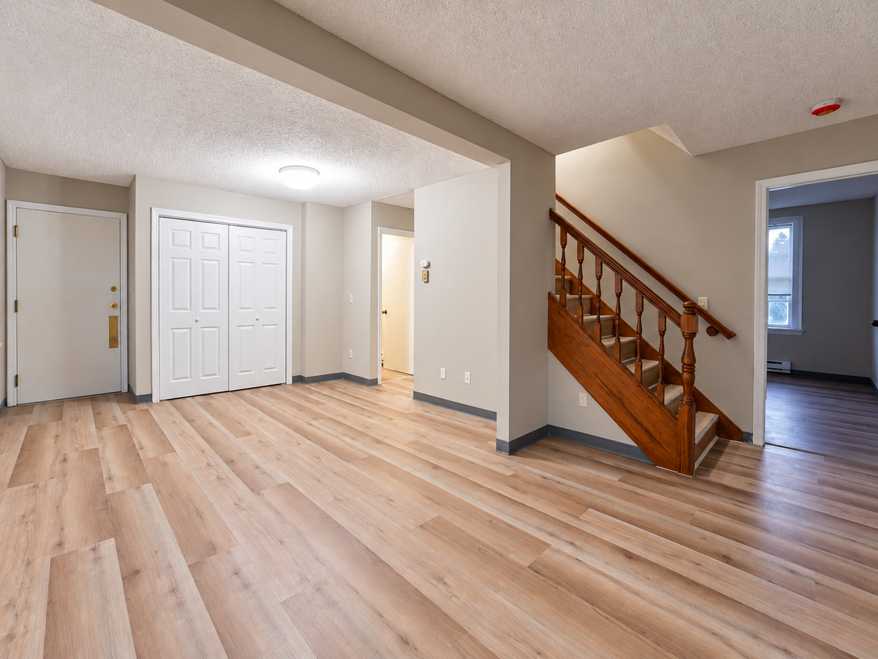 29 Tiffany St #11 - Photo 5 of 15