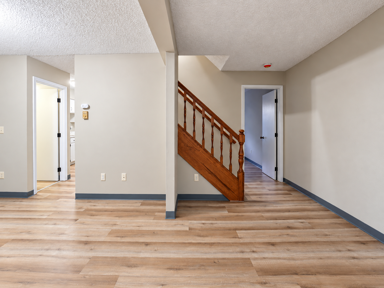 29 Tiffany St #11 - Photo 6 of 15