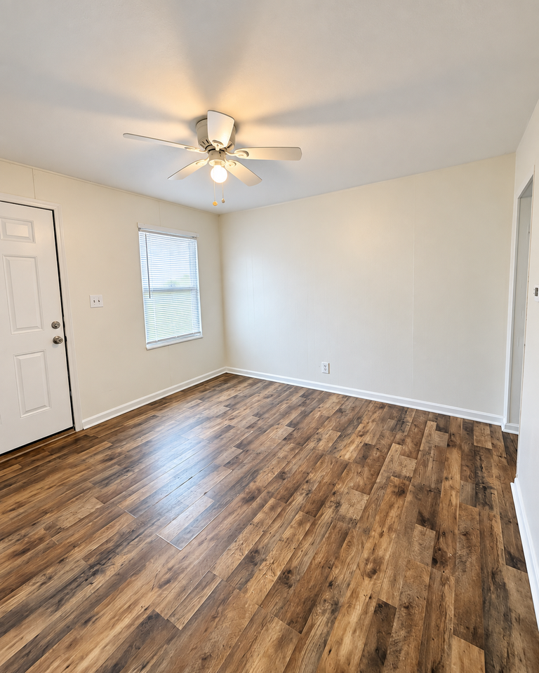 915 Euclid Ave #1 - Photo 3 of 18