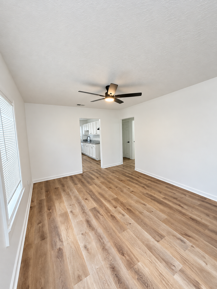 3629 Parthenia Ave #1 - Photo 4 of 19