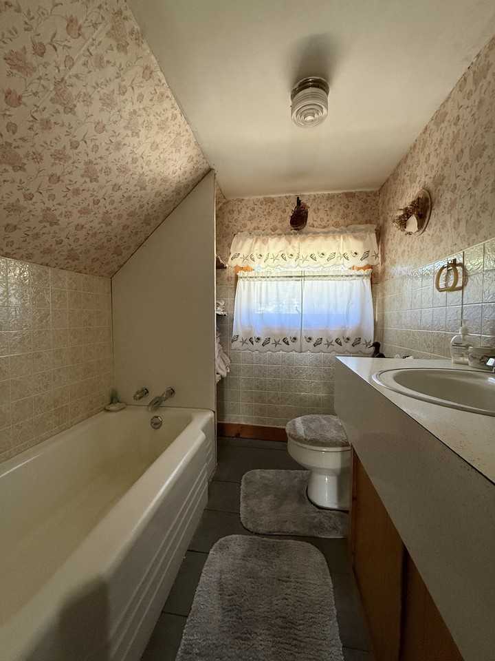 416 E Pond Rd #1 - Photo 7 of 10