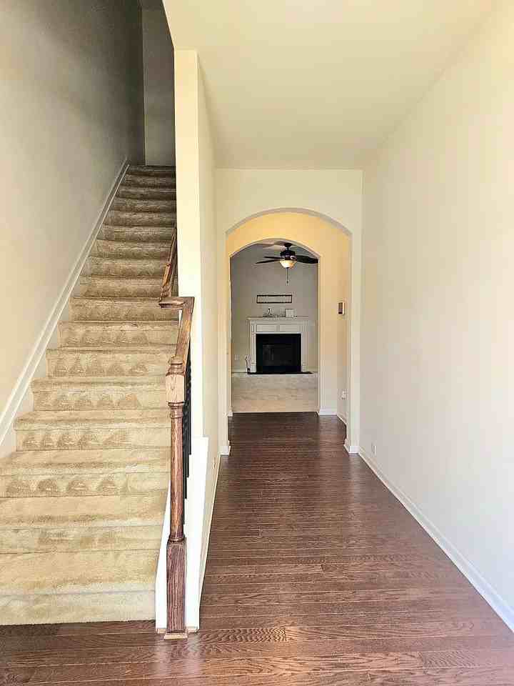 500 Knothole Ln #1 - Photo 6 of 10
