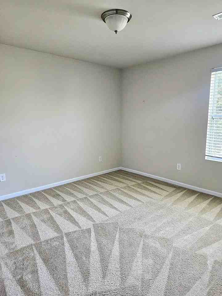 500 Knothole Ln #1 - Photo 7 of 10