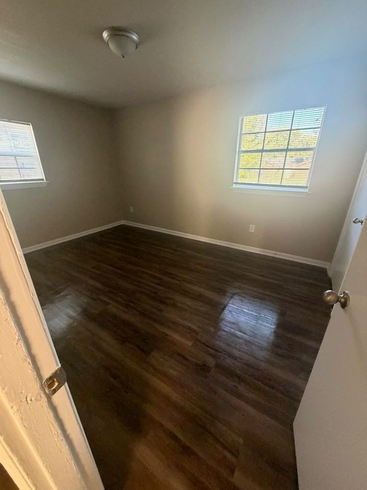 3822 Ford Rd - Photo 2 of 12