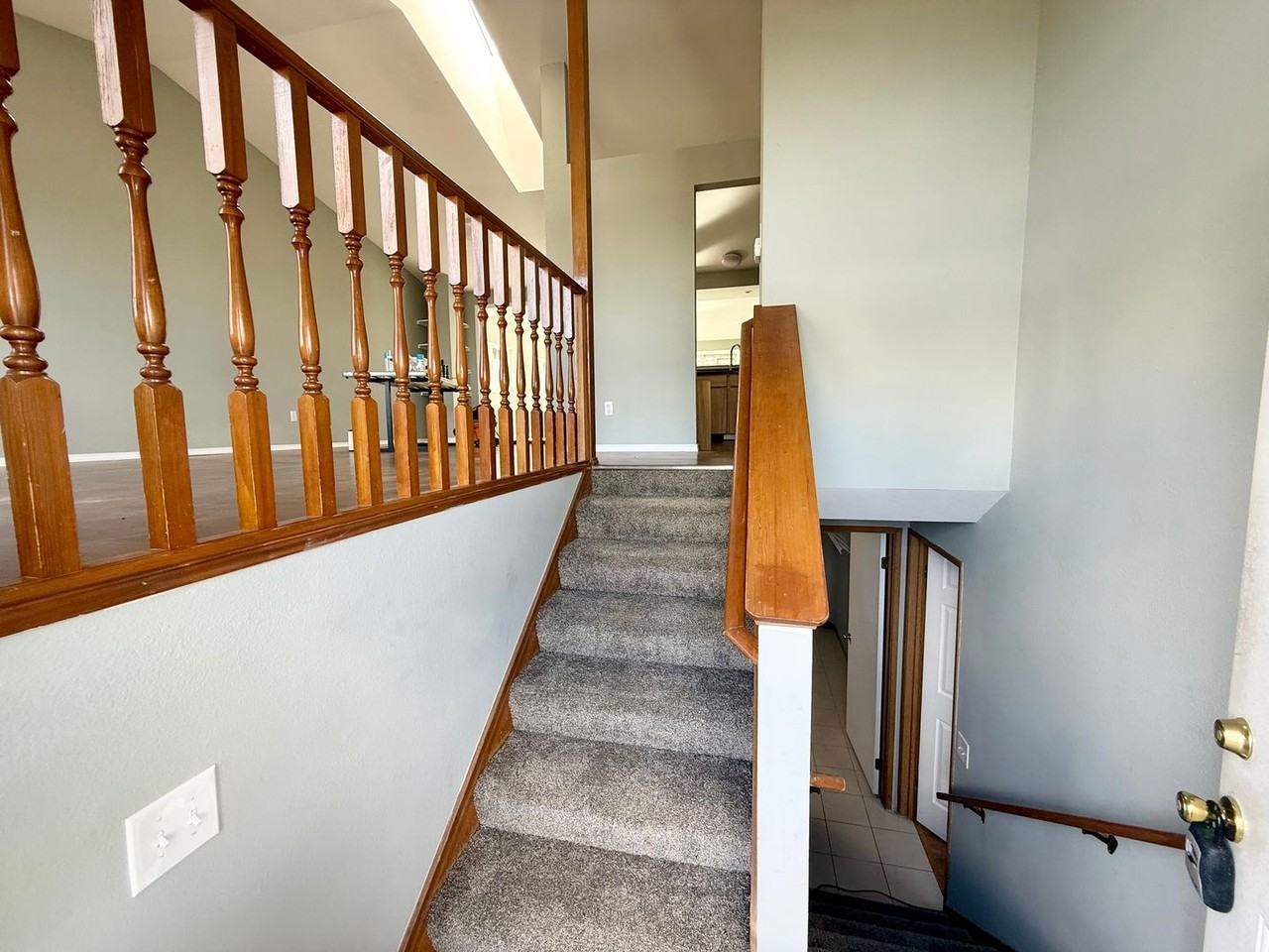 1241 Lansing Ave - Photo 2 of 15