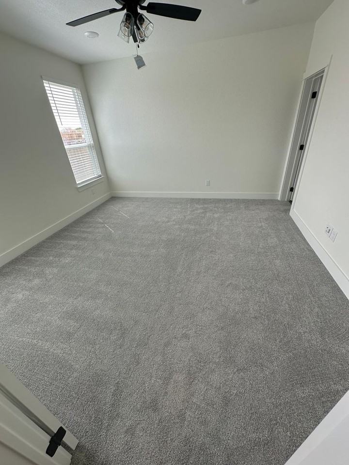 2010 Rosson St - Photo 4 of 15