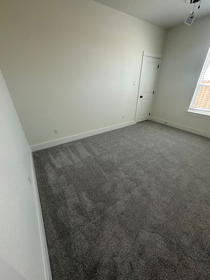 2010 Rosson St - Photo 7 of 15