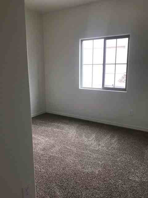 1655 Entrada Dr - Photo 4 of 7