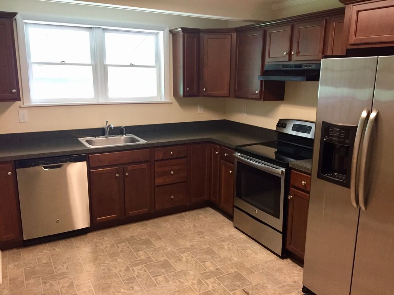 149 Crest Ave - Photo 3 of 14