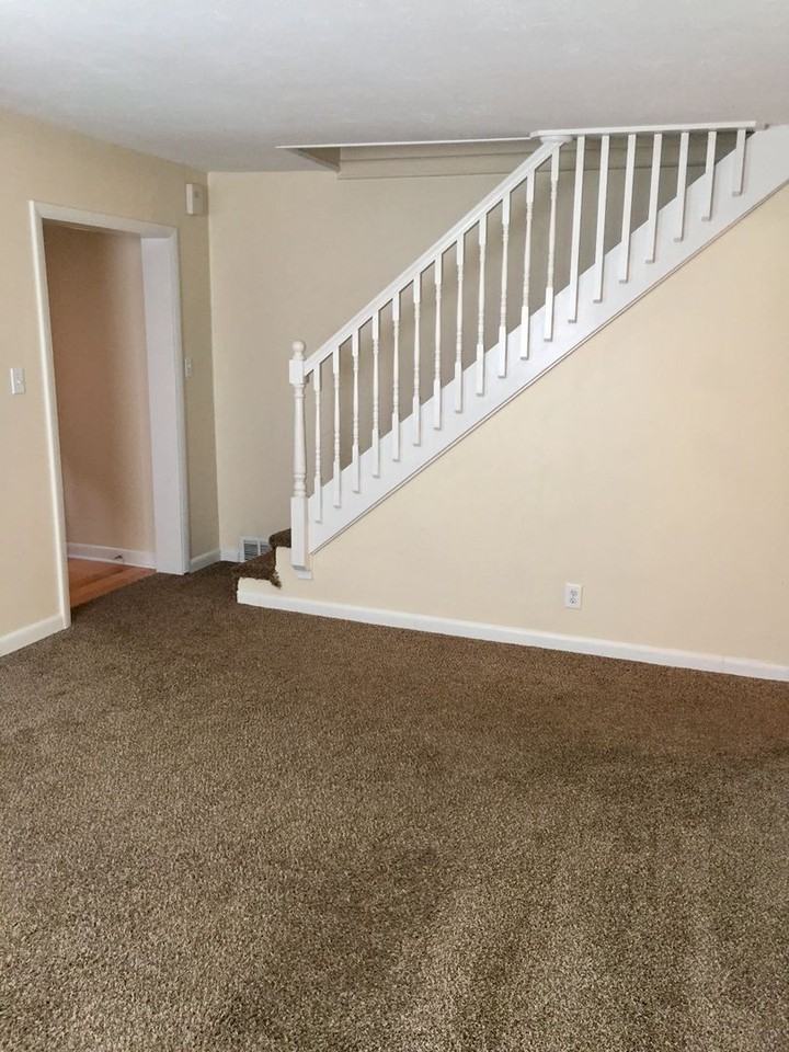 149 Crest Ave - Photo 6 of 14